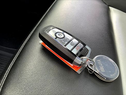 Used 2023 Ford Explorer XLT w/ Equipment Group 202A image 14