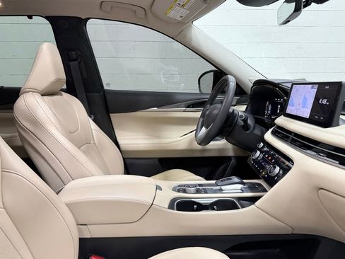 Used 2023 INFINITI QX60 Luxe w/ Performance Audio Package image 40