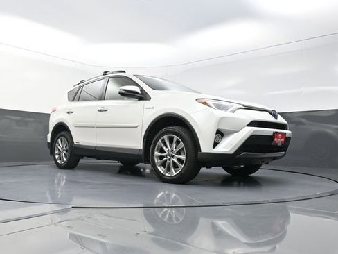 Used 2018 Toyota RAV4 Limited w/ Protection Package image 49