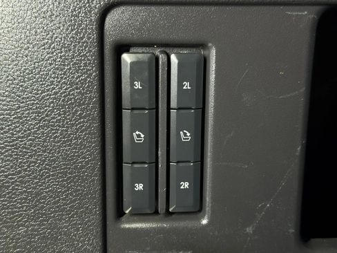 Used 2018 Lincoln Navigator Reserve w/ Technology Package AWD/4WD image 15