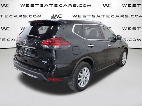 Used 2020 Nissan Rogue SV image 36