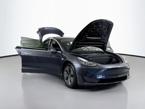 Used 2018 Tesla Model 3 Mid Range RWD image 28
