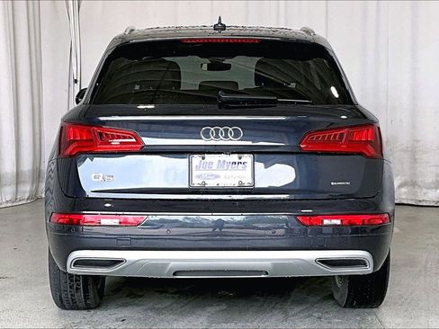 Used 2020 Audi Q5 2.0T Premium w/ Convenience Package AWD/4WD image 4
