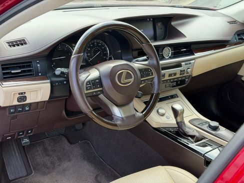 Used 2017 Lexus ES 350 w/ Premium Package image 13