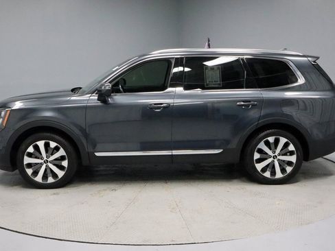 Used 2022 Kia Telluride EX w/ EX Premium Package image 10