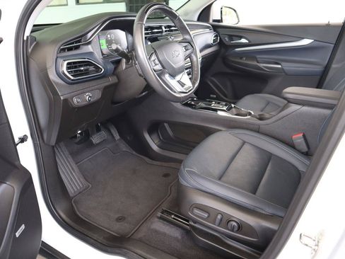 Used 2022 Chevrolet Bolt EUV Premier w/ Launch Edition FWD image 39