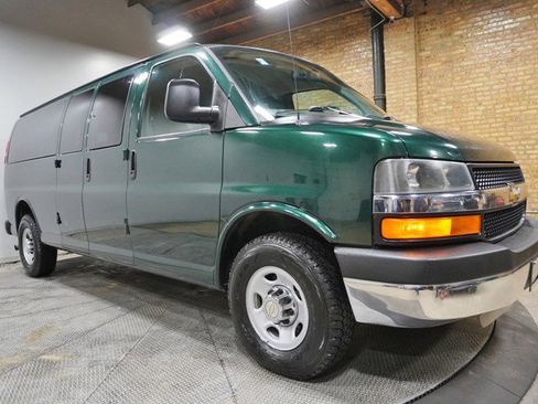 Used 2014 Chevrolet Express 3500 LT w/ LT Preferred Equipment Group image 6