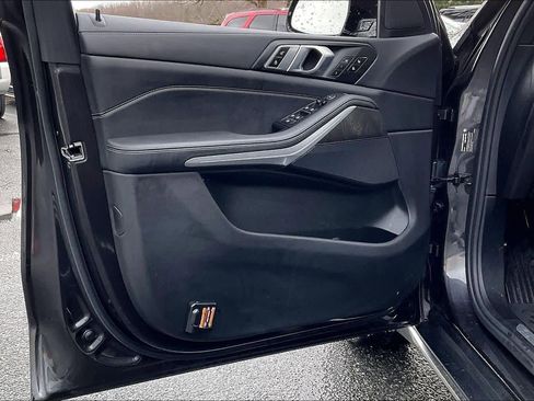 Used 2023 BMW X5 xDrive40i w/ Luxury Seating Package image 24