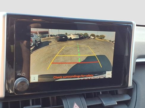 Used 2023 Toyota RAV4 XLE FWD image 18