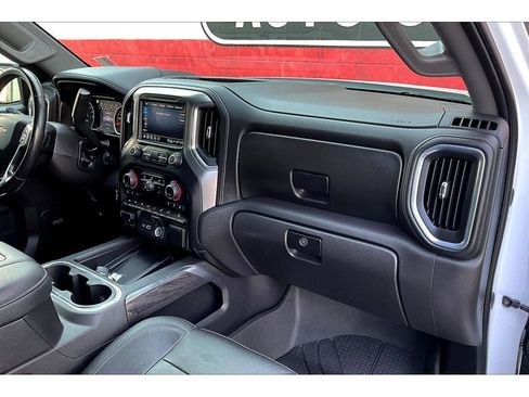 Used 2021 Chevrolet Silverado 1500 LTZ w/ LTZ Premium Package image 17