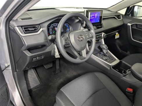 New 2025 Toyota RAV4 LE image 10
