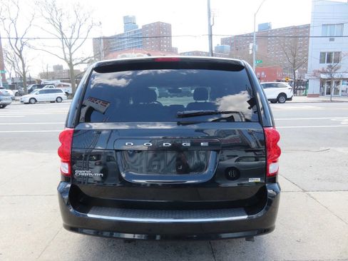 Used 2018 Dodge Grand Caravan GT image 7