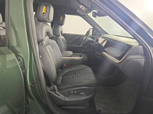 Used 2024 Rivian R1T Adventure image 23