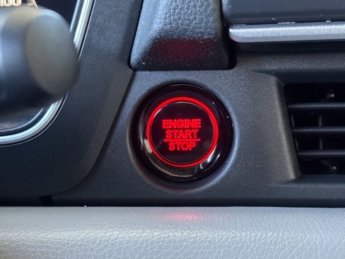 Used 2023 Honda Pilot Touring image 33