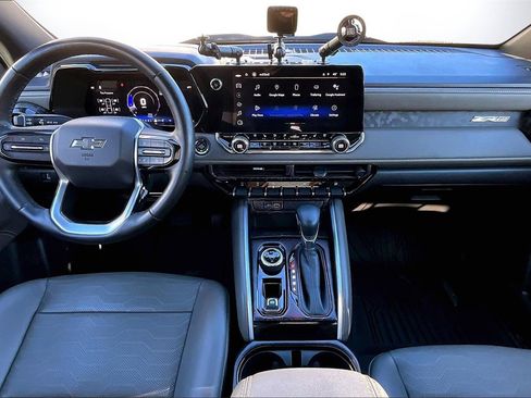 Used 2023 Chevrolet Colorado ZR2 w/ ZR2 Convenience Package III image 14