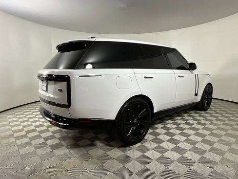 Certified 2023 Land Rover Range Rover SE image 5