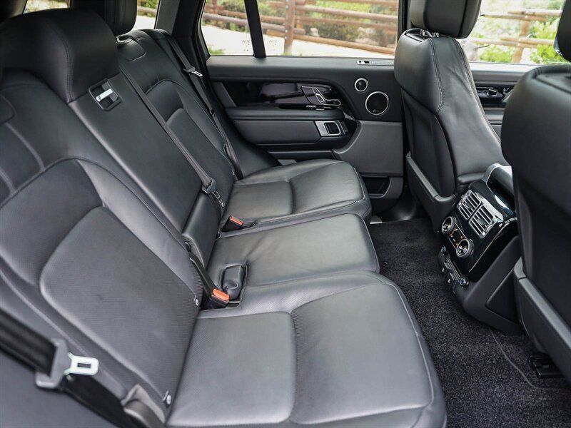 Used 2020 Land Rover Range Rover HSE AWD/4WD image 25