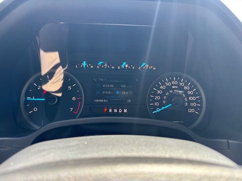 Used 2018 Ford F150 XLT w/ Equipment Group 302A Luxury AWD/4WD image 34