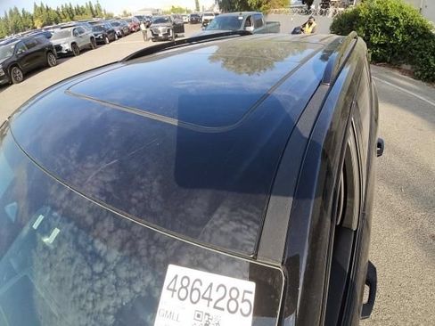 Used 2025 GMC Acadia AT4 AWD/4WD image 2