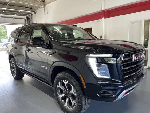 New 2026 GMC Yukon AT4 Ultimate w/ LPO, Floor Liner Package AWD/4WD image 3