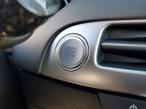 Used 2024 Hyundai Palisade Limited image 31