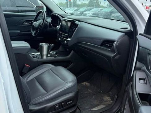 Used 2018 Chevrolet Traverse Premier AWD/4WD image 7