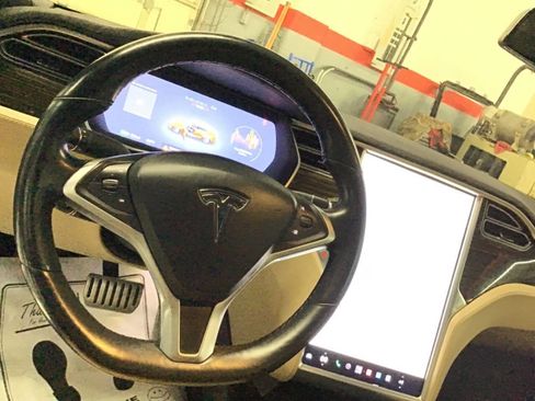 Used 2015 Tesla Model S P85D AWD/4WD image 12