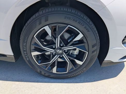 Used 2025 Hyundai Sonata SEL FWD image 10