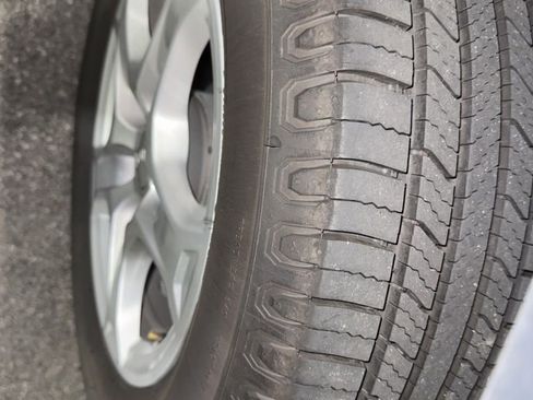 Used 2022 Jeep Compass Sport image 24