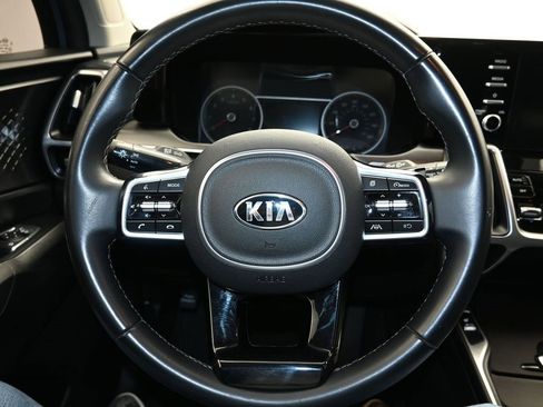 Used 2021 Kia Sorento S image 13