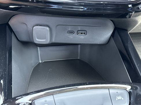 New 2026 Chevrolet Trax LT w/ Driver Confidence Package FWD image 24