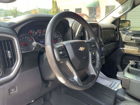 Used 2020 Chevrolet Silverado 1500 LT w/ All-Star Edition AWD/4WD image 7