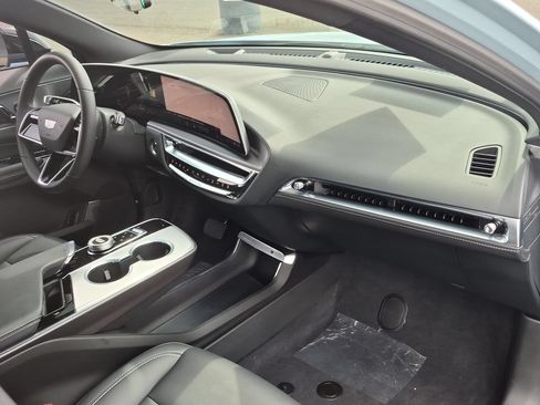 Certified 2024 Cadillac Lyriq Tech w/ Driver Assist Package RWD image 27