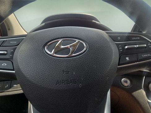 Used 2019 Hyundai Santa Fe SEL FWD image 12