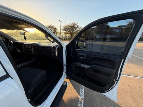 Used 2017 Chevrolet Silverado 1500 LT w/ Texas Edition image 36