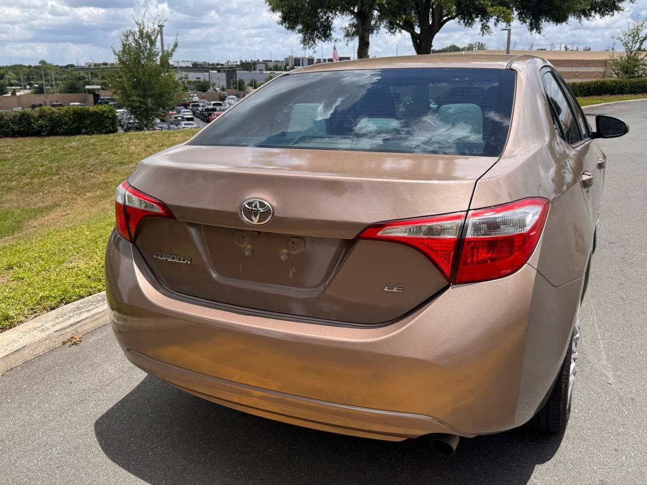 Used 2016 Toyota Corolla LE FWD image 40