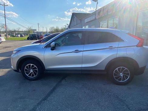 Used 2020 Mitsubishi Eclipse Cross ES FWD image 8