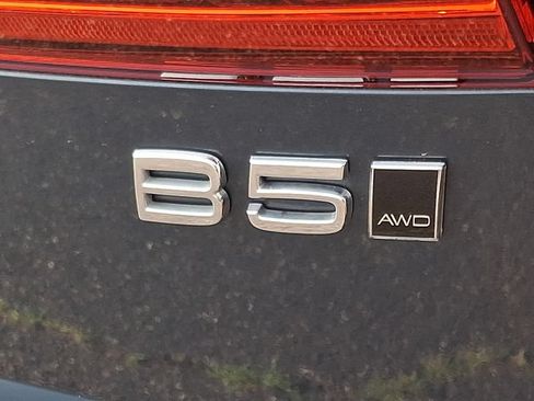 Used 2023 Volvo XC60 B5 Ultimate w/ Climate Package AWD/4WD image 33