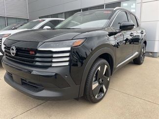 New 2025 Nissan Kicks SR video 1