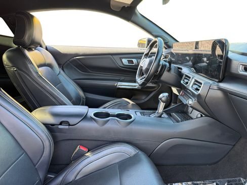 Used 2024 Ford Mustang GT Premium image 14