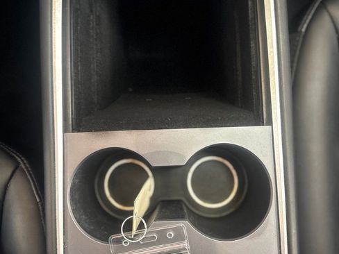 Used 2021 Tesla Model 3 Performance image 34