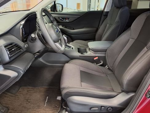 Used 2024 Subaru Outback Premium AWD/4WD image 19