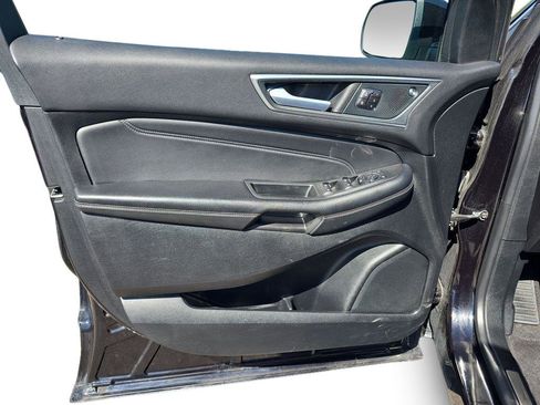 Used 2024 Ford Edge Titanium AWD/4WD image 8