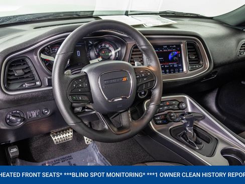 Used 2022 Dodge Challenger R/T w/ Driver Convenience Group image 4