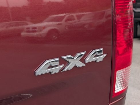 Used 2017 RAM 2500 Tradesman w/ Chrome Appearance Group AWD/4WD image 10