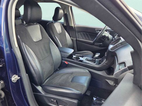 Used 2016 Ford Edge Sport w/ Equipment Group 401A AWD/4WD image 19
