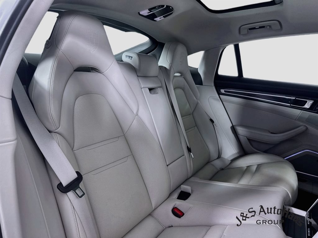 Used 2023 Porsche Panamera Platinum Edition RWD image 35