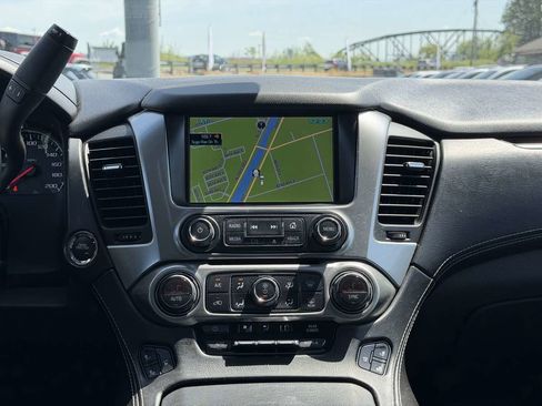 Used 2015 Chevrolet Suburban LTZ AWD/4WD image 25