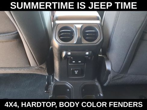 Used 2023 Jeep Gladiator Overland AWD/4WD image 27