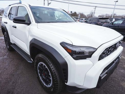 Used 2025 Toyota 4Runner TRD Off-Road image 3